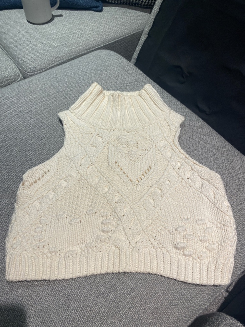 Free people Cream Cable Knit Sleeveless Mock Neck Sweater Vest size XS small